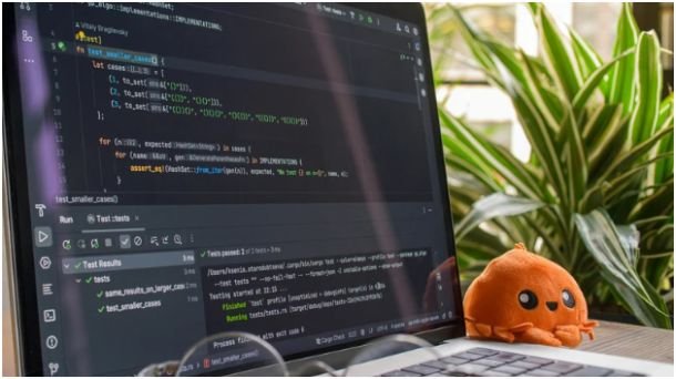 How does hosting and theme choice affect speed?
